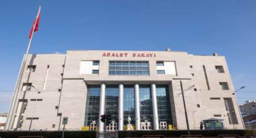 Eskişehir Adliyesi'nde polisi alarma geçiren olay