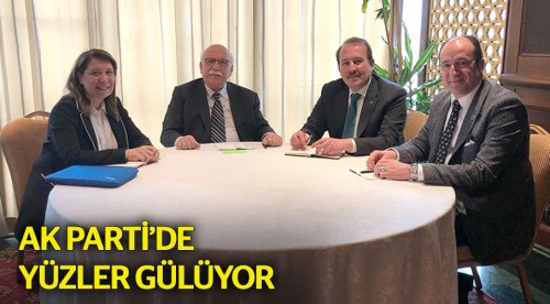 Eskişehir AK Parti'de yüzler gülüyor