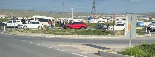 Eskişehir Alpu yolunda kaza: İşçi servisiyle otomobil çarpıştı!