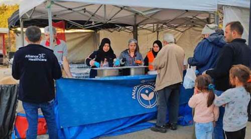 Eskişehir Anadolu Üniversitesi aşevi desteğe devam ediyor 