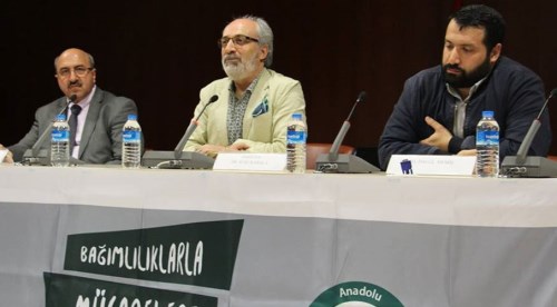 Eskişehir Anadolu Üniversitesi'nde çağın problemi konuşuldu