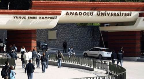  Eskişehir Anadolu Üniversitesi'nden şok karar