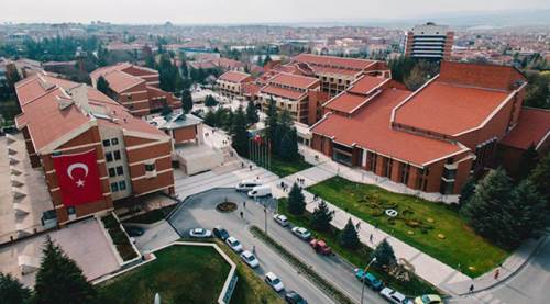 Eskişehir Anadolu Üniversitesi tüm iddialara cevap vermiş ama...