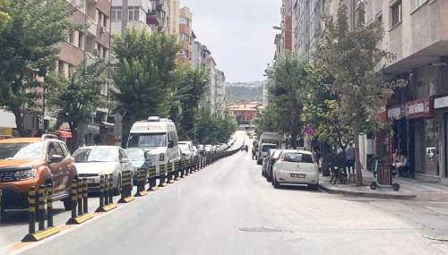 Eskişehir Atatürk Caddesi’nde dubalara rağmen yine aynı görüntü