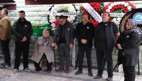 Eskişehir Baro Başkan'ı babasını son yolcuğuna uğurladı