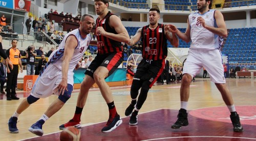 Eskişehir Basket, Trabzon'da şov yaptı!