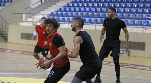 Eskişehir Basket Efes’e bileniyor