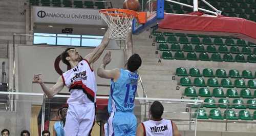ESKİŞEHİR BASKET EVİNDE MAĞLUP