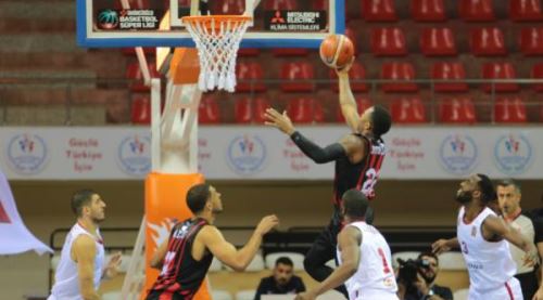 Eskişehir Basket'ten müthiş galibiyet!