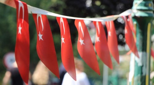 Eskişehir bayraklarla donatıldı
