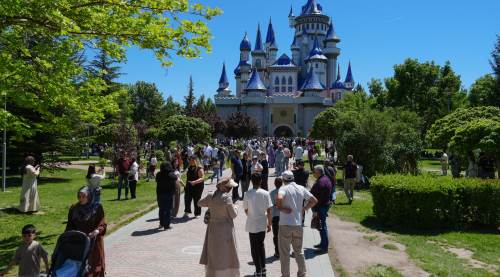 Eskişehir bayramda doldu taştı: 116 bin turist akın etti!