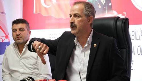 Eskişehir Berberler ve Kuaförler Odası'nda büyük gerilim: Freni patlamış gibi...