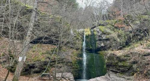 Eskişehir Beşikderesi Şelalesi’nde hem güzel hem korkutan görüntü