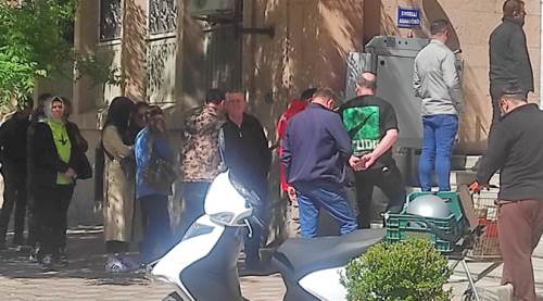 Eskişehir bu görüntüye alıştı: Esnaf para kuyruğunda!