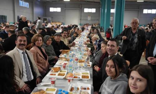 Eskişehir Büyükşehir Beylikova’da iftar sofrası kurdu