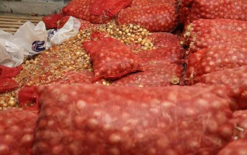 Eskişehir Büyükşehir'den ihtiyaç sahiplerine tonlarca destek