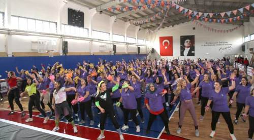 Eskişehir Büyükşehir'den kadınlara özel dans etkinliği