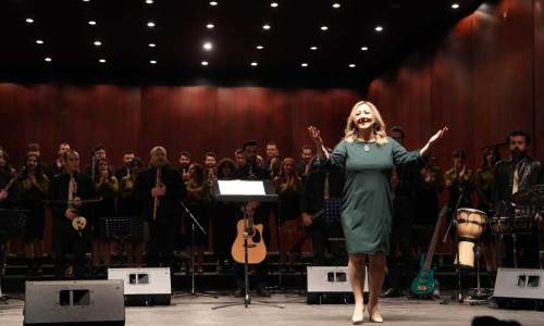 Eskişehir Büyükşehir'in "Türkülerle Yolculuk" konseri tam not aldı