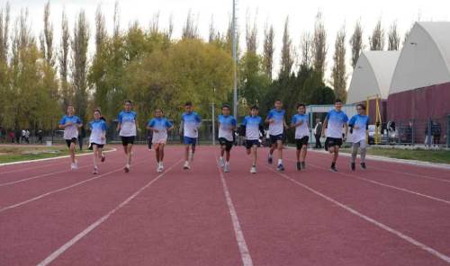 Eskişehir Büyükşehir’in genç atletleri sezona iddialı giriyor