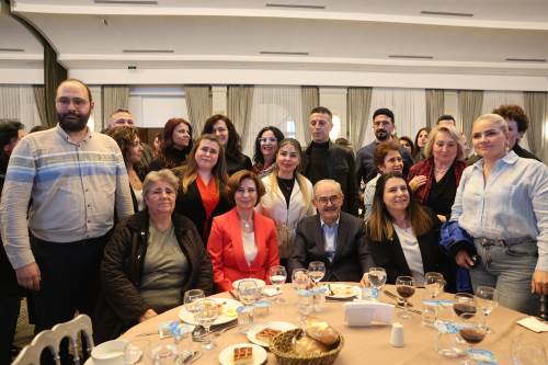 Eskişehir Büyükşehir personeli Yılmaz Büyükerşen'le buluştu