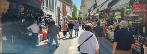 Eskişehir çarşısında sonbahar hareketliliği sürüyor