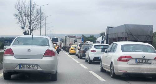Eskişehir Çevre Yolu'ndaki trafik yoğunluğu vatandaşı bezdirdi