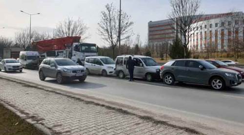 Eskişehir çevre yolunda akıl almaz kaza: Zincirleme...