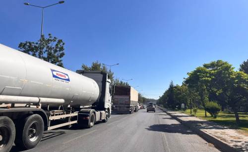 Eskişehir Çevreyolu'ndaki kaza trafiği kilitledi