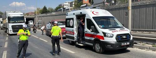 Eskişehir çevreyolunda 3 araç birbirine girdi: 2 yaralı!