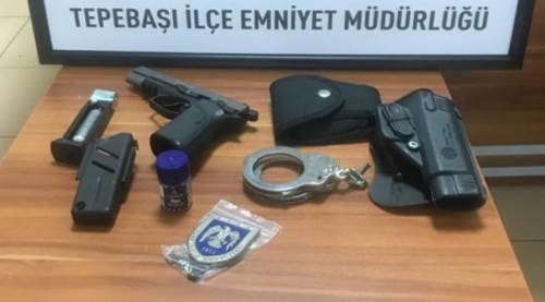 Eskişehir'de "askeri personelim" dedi, suç makinesi çıktı