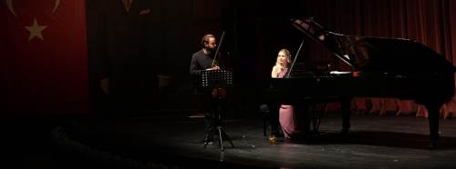 Eskişehir’de “Film Gibi Bir Gece” oda müziğiyle sanatseverlerle buluştu