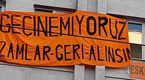 Eskişehir'de "geçinemiyoruz" pankartı açtılar!