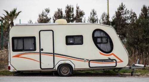 Eskişehir'de "karavan sorunu" alevleniyor: Porsuk Çayı'nı işgal ettiler!