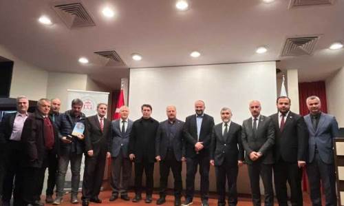 Eskişehir’de "Kayıp Coğrafya Doğu Türkistan" konferansı düzenlendi