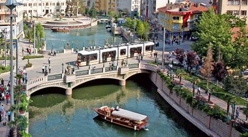 Eskişehir'de 'Milli Eğitim’den geldik' diye dolandırdılar