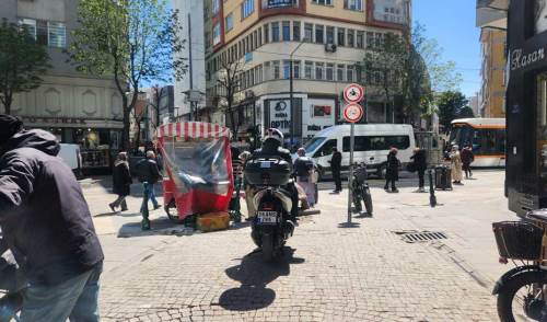 Eskişehir'de “Motosiklet Giremez” tabelaları dikkate alınmıyor