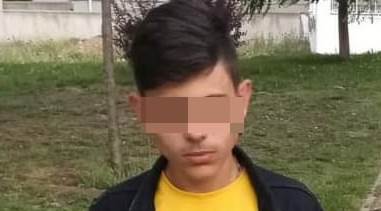 Eskişehir'de "para vermediler" diye bıçak fırlattı!