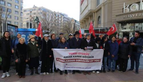 Eskişehir'de “pembe otobüs” vaatlerine büyük tepki!