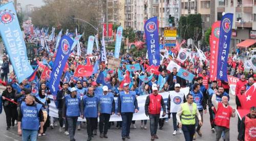 Eskişehir’de 1 Mayıs coşkusu sokaklara sığmadı!