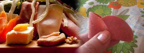 ESKİŞEHİR'DE 10 ÖĞRENCİ SALAMDAN ZEHİRLENDİ