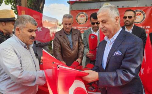 Eskişehir'de 100. yıla özel 1923'er bayrak! 