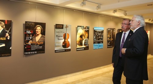 Eskişehir'de 100 Afiş Resim sergisi