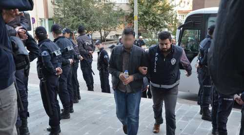 Eskişehir'de 13 öğretmen FETÖ'den tutuklandı