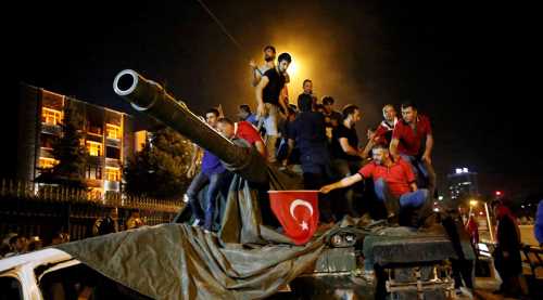 Eskişehir'de 141 gözaltı 50 tutuklama