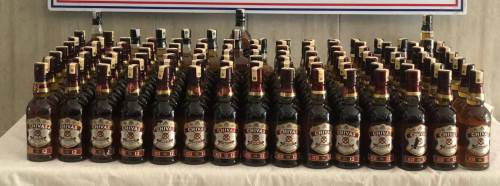Eskişehir'de 156 şişe kaçak içki yakalandı!