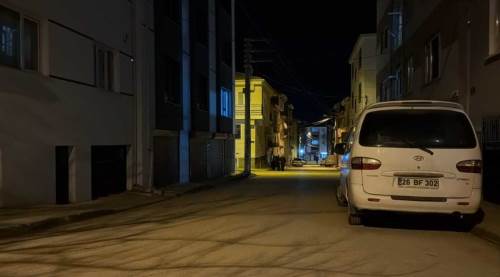 Eskişehir'de 17 yaşındaki genç, kız meselesinden bıçaklandı!