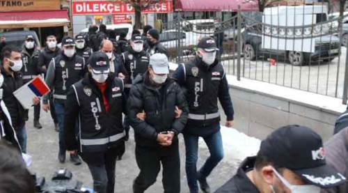 Eskişehir’de 3 evi silah atölyesine çevirmişler!