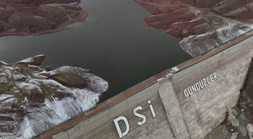 Eskişehir'de 3 yıllık baraj resmen kurudu: Su bulamıyorlar!