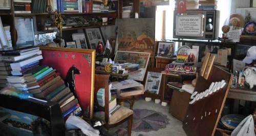 Eskişehir'de 38 yılda evini bu hale getirdi!