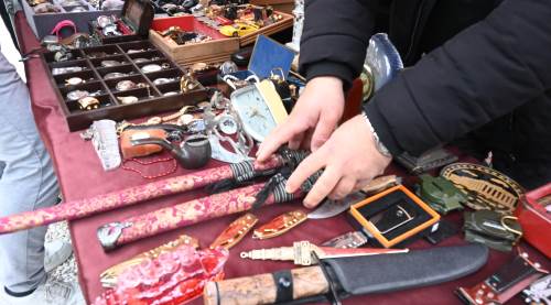 Eskişehir'de 400 bin TL'lik hazine: Koleksiyonerler akın ediyor!